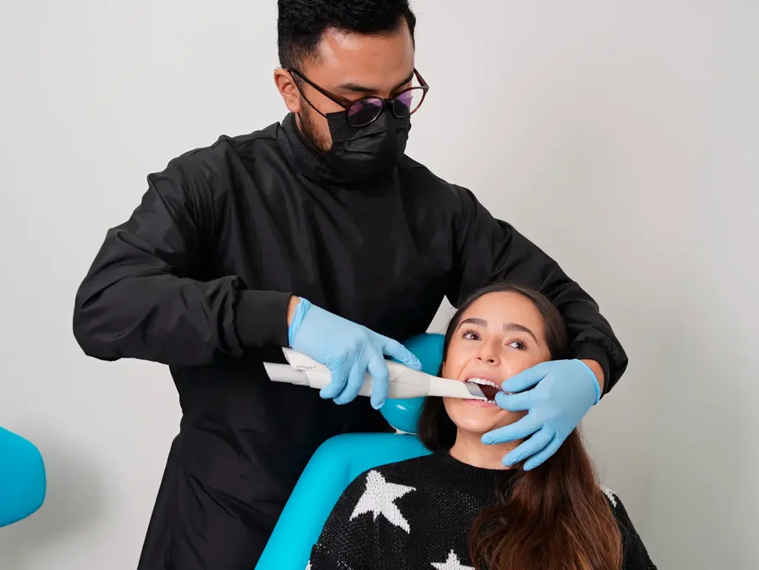 Escaneo intraoral 3D del sistema moons